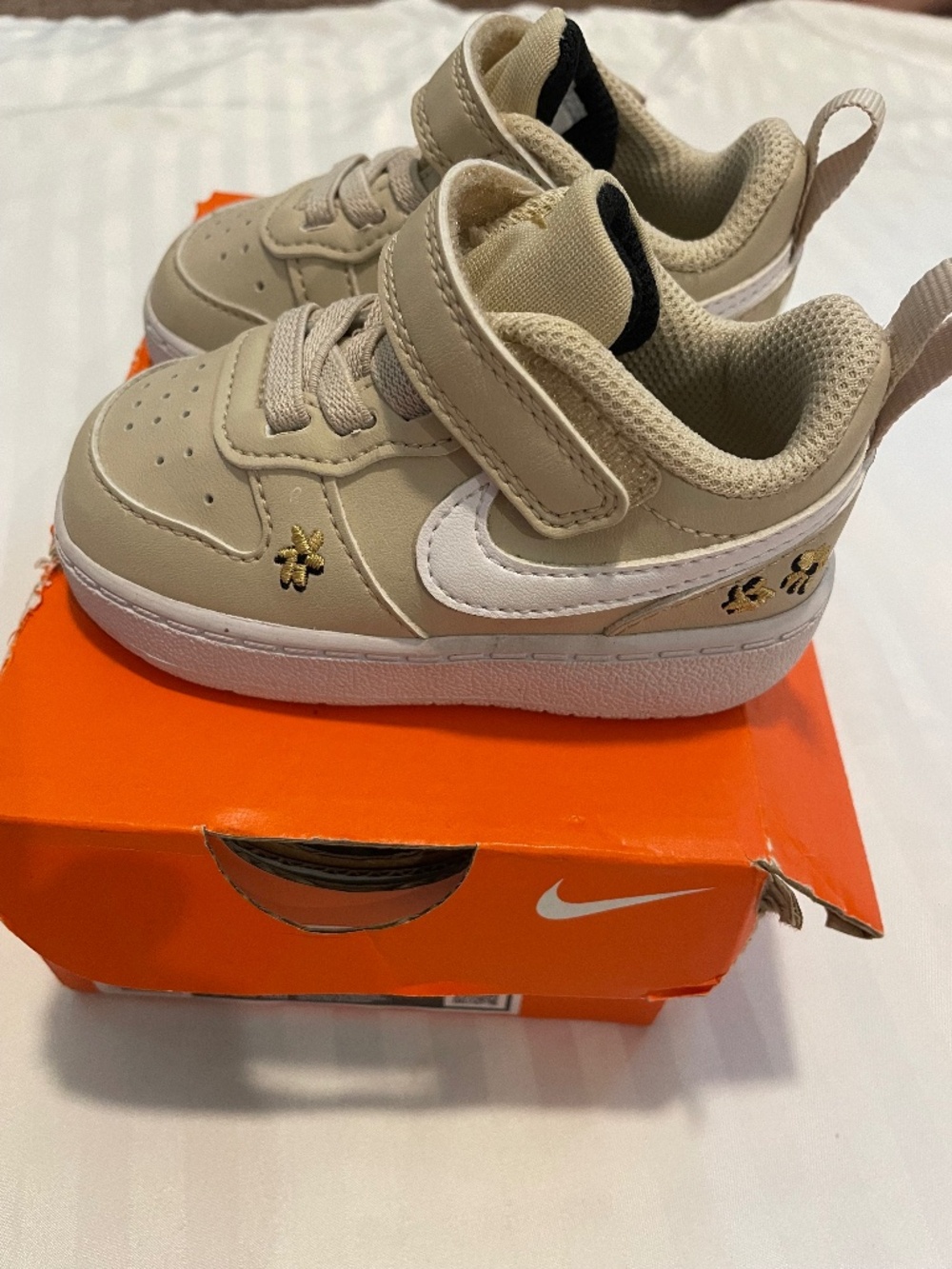 Nike revolution shoes